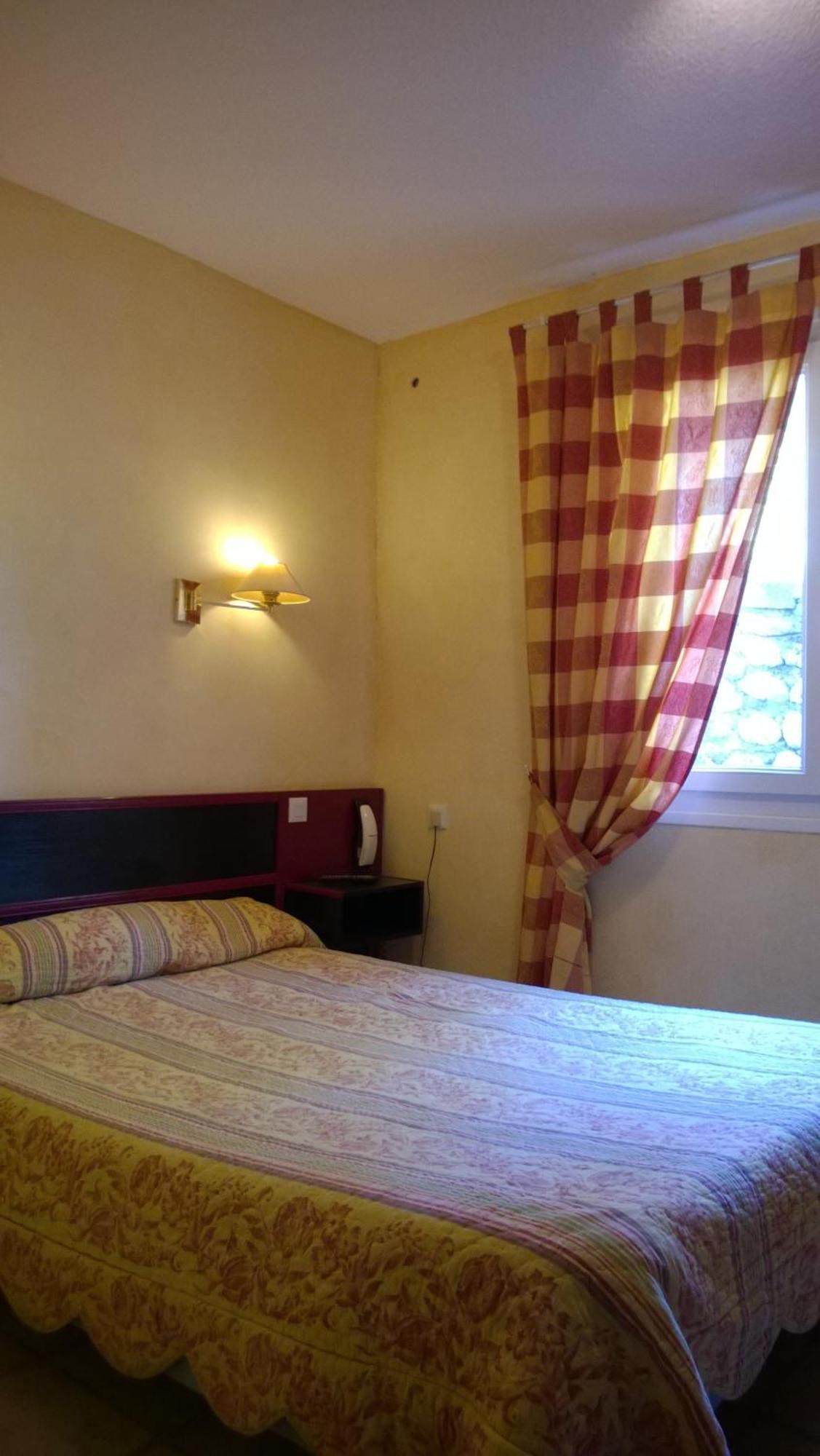 Hotel Les Cavalets Bauduen Ruang foto